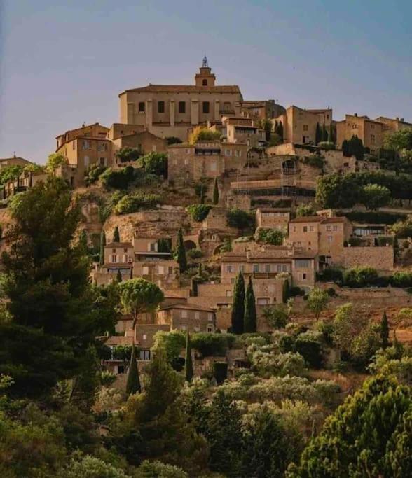 La Loge Familiale: 110M2, Place Rose Goudard, Ac L'Isle-sur-la-Sorgue Bagian luar foto