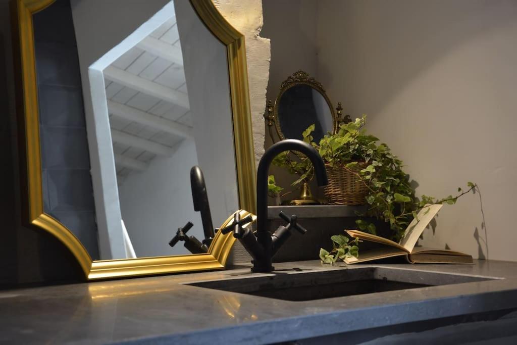 La Loge Familiale: 110M2, Place Rose Goudard, Ac L'Isle-sur-la-Sorgue Bagian luar foto